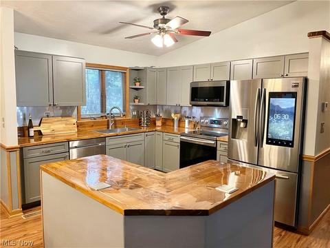 1432 State Rd, Wadsworth, OH 44281 photo 6