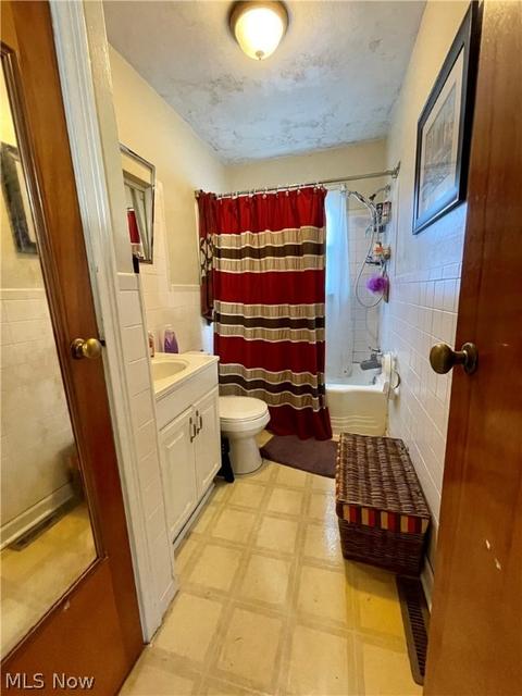 913 Columbus Ave, Ashtabula, OH 44004 photo 6