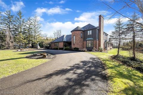 505 Fox Run Trl, Aurora, OH 44202 photo 1