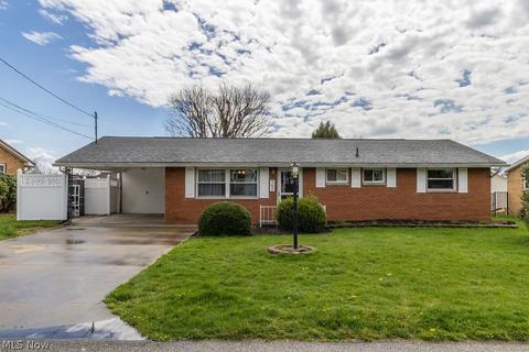 302 E 9th St, Williamstown, WV 26187 photo 1