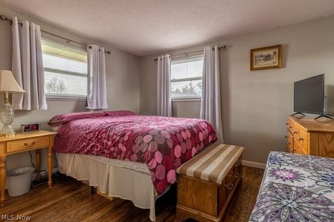 302 E 9th St, Williamstown, WV 26187 photo 16