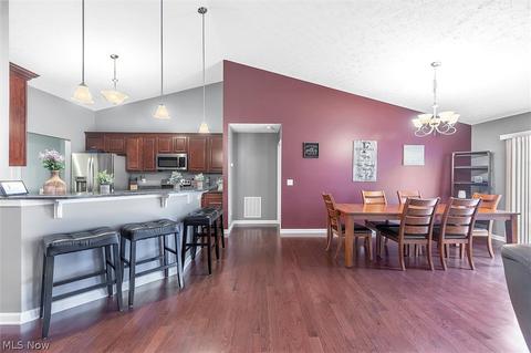 3814 E Parkside Cir, Lorain, OH 44053 photo 10