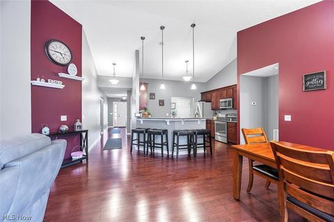 3814 E Parkside Cir, Lorain, OH 44053 photo 6