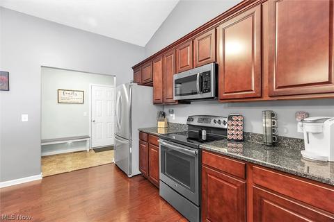 3814 E Parkside Cir, Lorain, OH 44053 photo 16