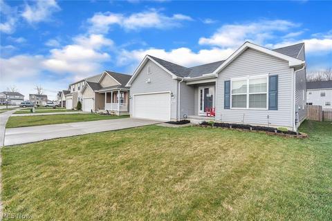 3814 E Parkside Cir, Lorain, OH 44053 photo 1