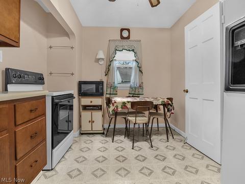 105 E 202nd St, Euclid, OH 44123 photo 11