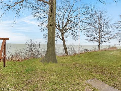 105 E 202nd St, Euclid, OH 44123 photo 22