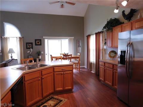 39940 Hope Ct, Elyria, OH 44035 photo 13