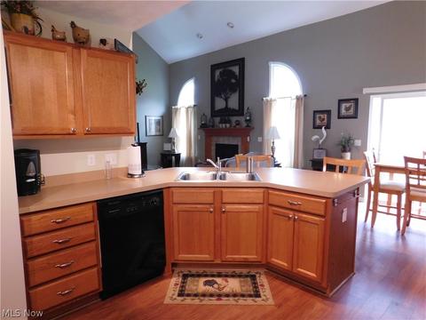39940 Hope Ct, Elyria, OH 44035 photo 15
