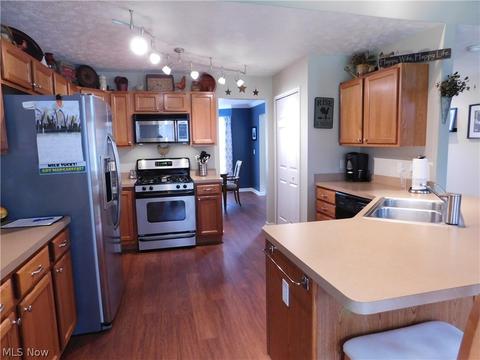 39940 Hope Ct, Elyria, OH 44035 photo 16