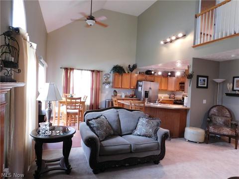 39940 Hope Ct, Elyria, OH 44035 photo 6