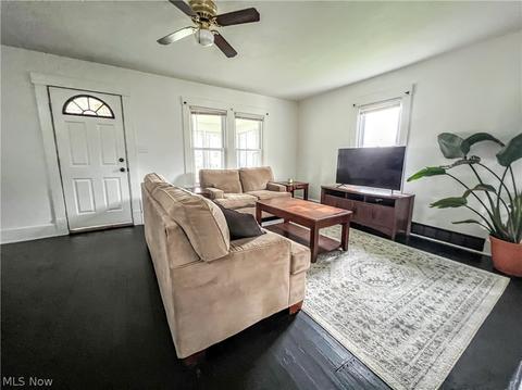 26 Katherine St, Struthers, OH 44471 photo 8