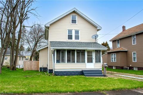 26 Katherine St, Struthers, OH 44471 photo 1