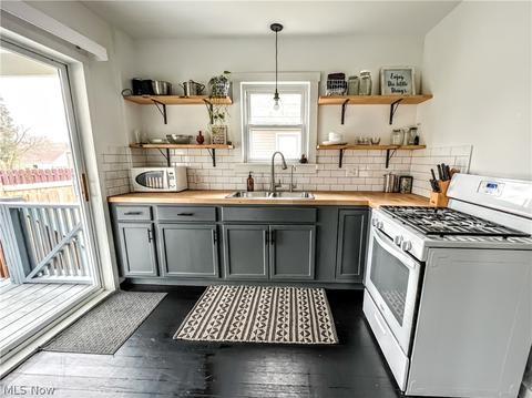 26 Katherine St, Struthers, OH 44471 photo 5