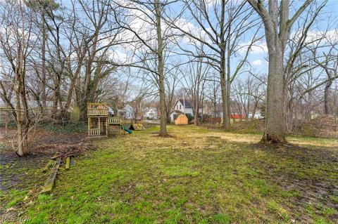 448 Champlain St, Akron, OH 44306 photo 17