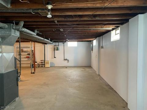 1519 Hyde Park Ave, Akron, OH 44310 photo 15