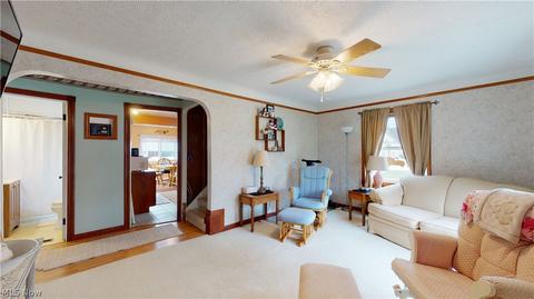 710 E 250th St, Euclid, OH 44132 photo 4