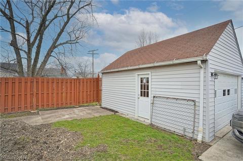 710 E 250th St, Euclid, OH 44132 photo 28