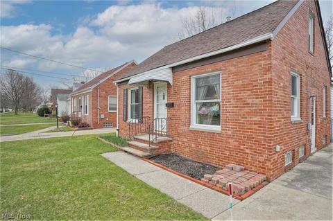 710 E 250th St, Euclid, OH 44132 photo 12