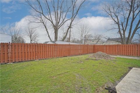 710 E 250th St, Euclid, OH 44132 photo 7