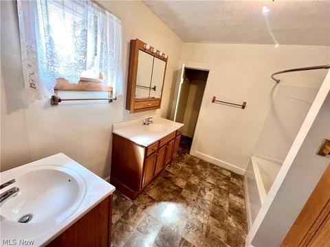 521 Sterling Ave, Dover, OH 44622 photo 18