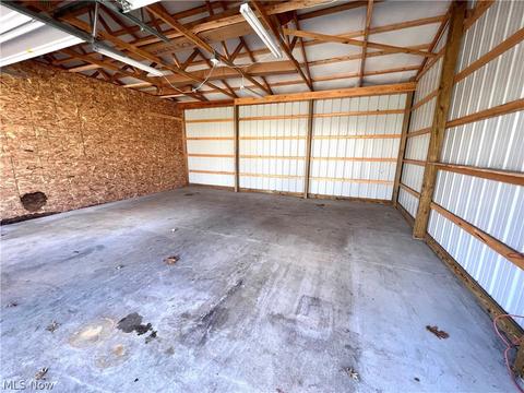521 Sterling Ave, Dover, OH 44622 photo 4