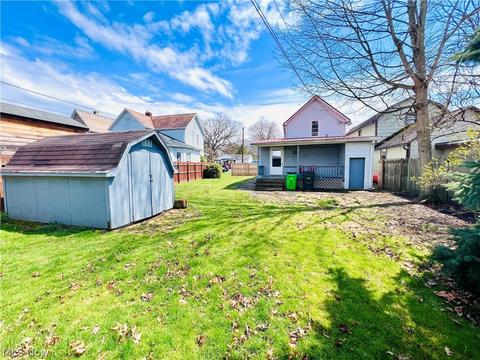 521 Sterling Ave, Dover, OH 44622 photo 8