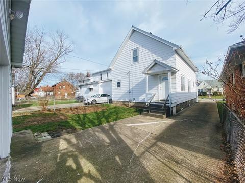 19470 Ormiston Ave, Euclid, OH 44119 photo 13
