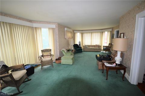 1703 Walnut Blvd, Ashtabula, OH 44004 photo 8