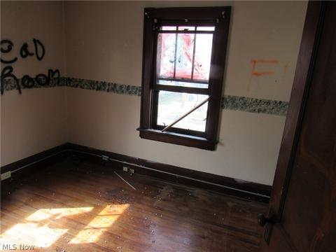 48 W Salome Ave, Akron, OH 44310 photo 8