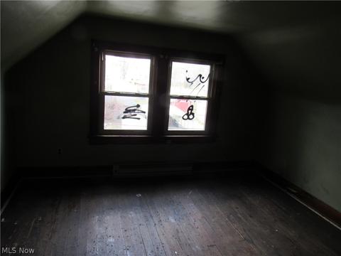 48 W Salome Ave, Akron, OH 44310 photo 14