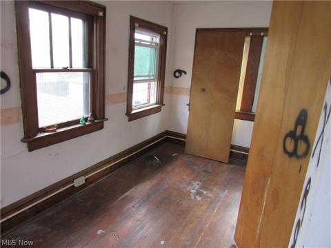 48 W Salome Ave, Akron, OH 44310 photo 11