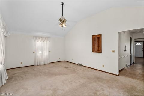 6110 Forest Ave, Parma, OH 44129 photo 11