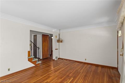 6110 Forest Ave, Parma, OH 44129 photo 5