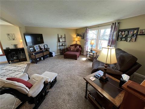 133 Hillside Dr, Dover, OH 44622 photo 5