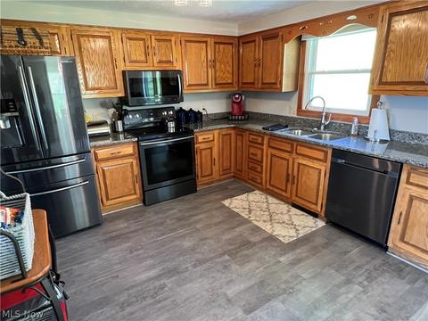 133 Hillside Dr, Dover, OH 44622 photo 7