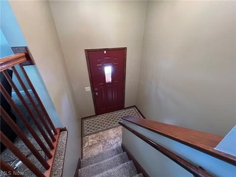 133 Hillside Dr, Dover, OH 44622 photo 2