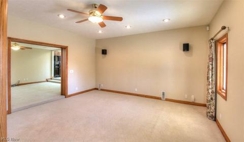 1882 E Parkhaven Dr, Seven Hills, OH 44131 photo 8