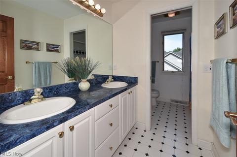 5593 High Point Rd, Solon, OH 44139 photo 24