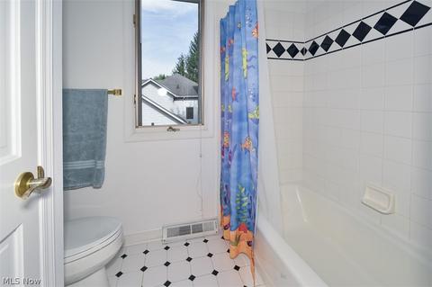 5593 High Point Rd, Solon, OH 44139 photo 25