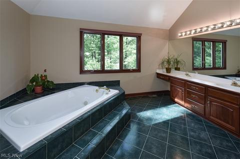 5593 High Point Rd, Solon, OH 44139 photo 19