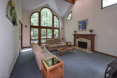 5593 High Point Rd, Solon, OH 44139 photo 4