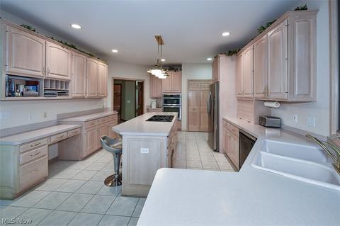 5593 High Point Rd, Solon, OH 44139 photo 8