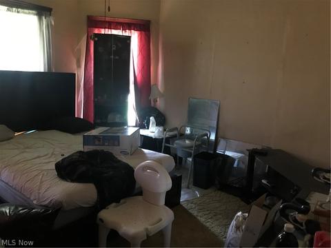 701 Bond St, Elyria, OH 44035 photo 8