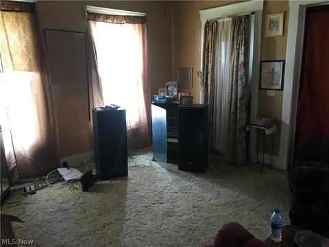 701 Bond St, Elyria, OH 44035 photo 6
