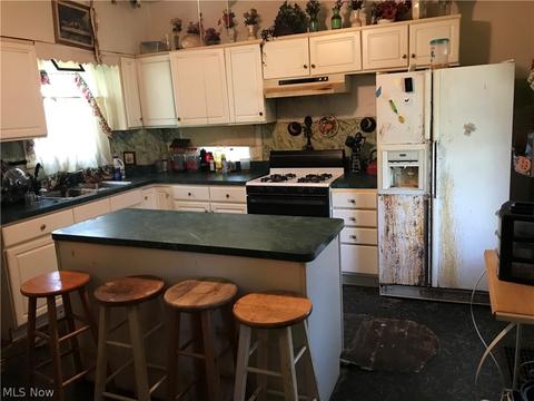 701 Bond St, Elyria, OH 44035 photo 5