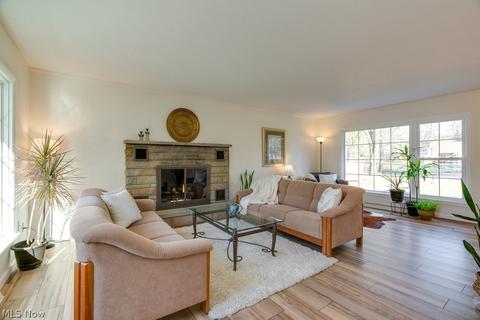 2016 Maple Rd, Stow, OH 44224 photo 9