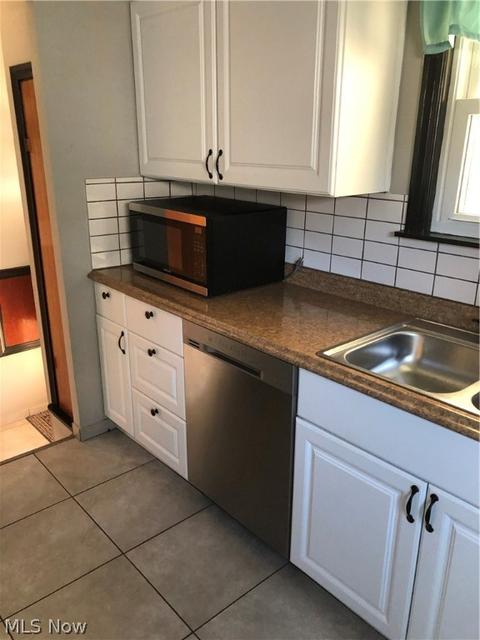 1439 Myrtle Ave, Ashtabula, OH 44004 photo 6