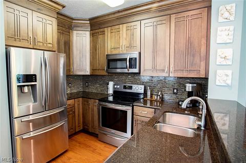 2467 Capulet Ct, Avon, OH 44011 photo 10