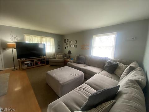 922 Myrtle Ave, Ashtabula, OH 44004 photo 6